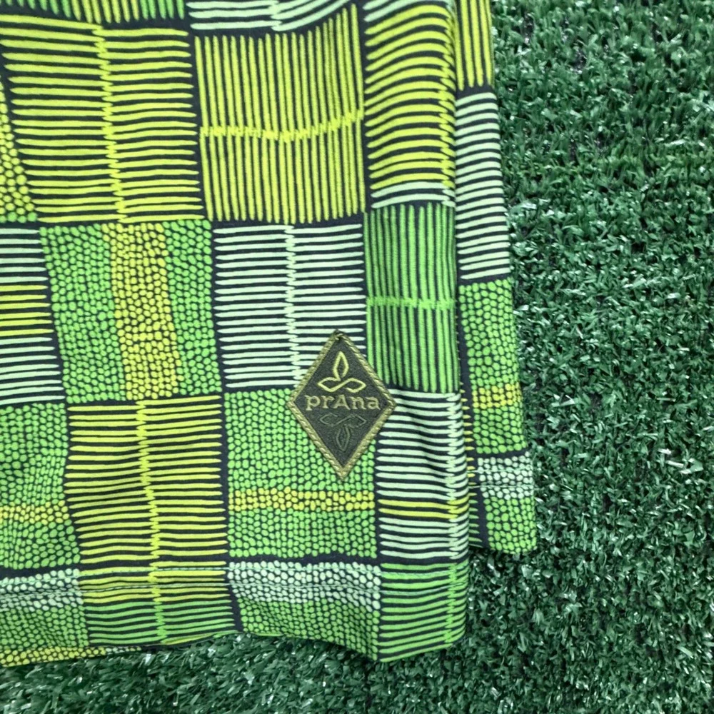 SURFER Mens Board Shorts Size 38 Green Yellow Geometric UPF 50 Swim Trunks Y2K